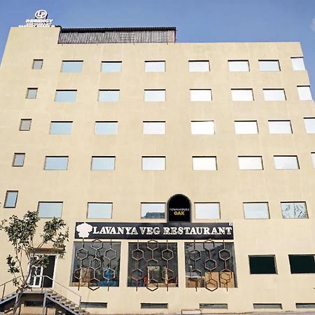 L P Regency, Pune Eksteriør bilde