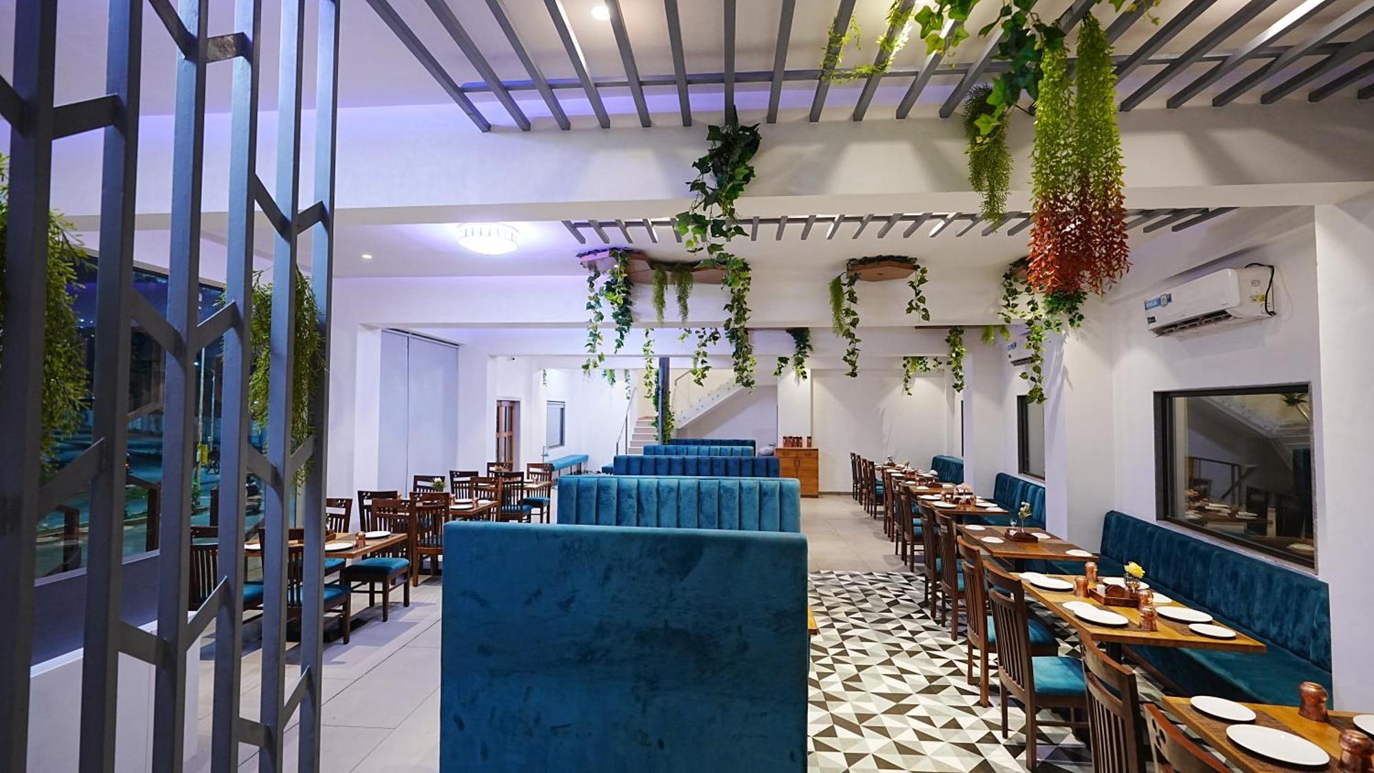 L P Regency, Pune Eksteriør bilde